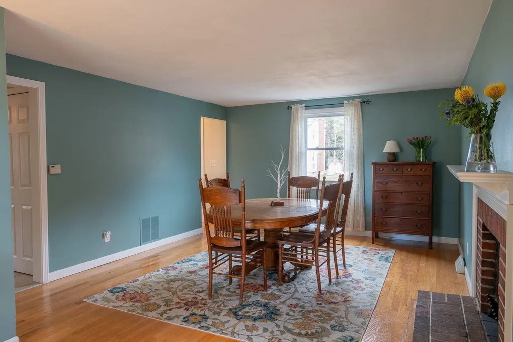 7 Patricia Road Brunswick ME 04011