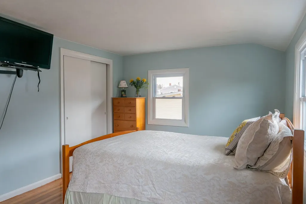 7 Patricia Road Brunswick ME 04011
