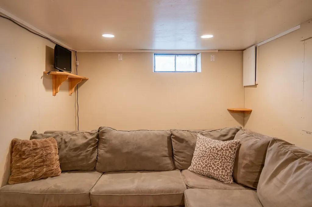 7 Patricia Road Brunswick ME 04011