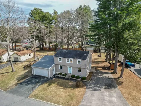 7 Patricia Road Brunswick ME 04011