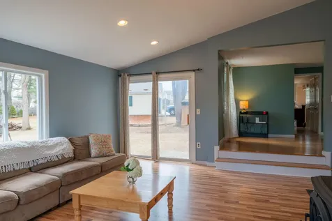 7 Patricia Road Brunswick ME 04011