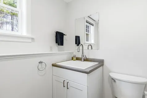 24 Andrews Lane Eliot ME 03903