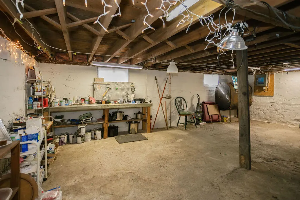 140 Maple Avenue Farmington ME 04938