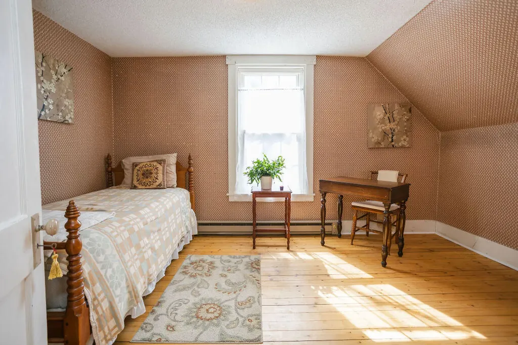140 Maple Avenue Farmington ME 04938