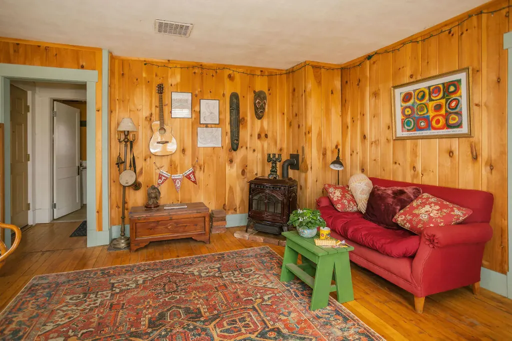 140 Maple Avenue Farmington ME 04938
