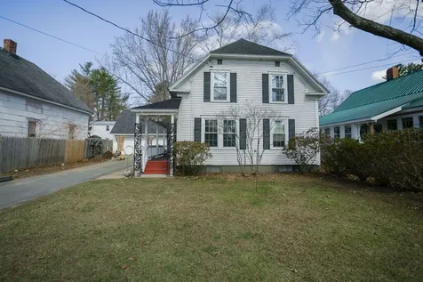 140 Maple Avenue Farmington ME 04938