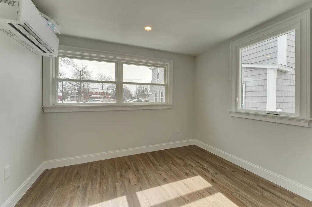 16 Dunlap Street Brunswick ME 04011