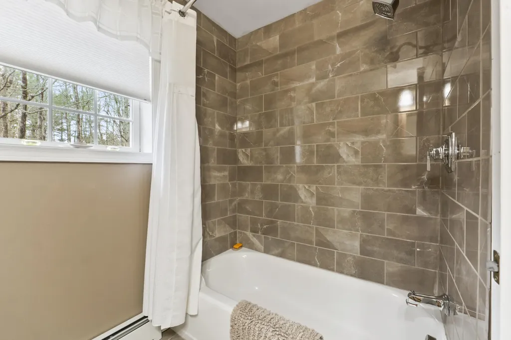 1126 Coles Hill Road Wells ME 04090
