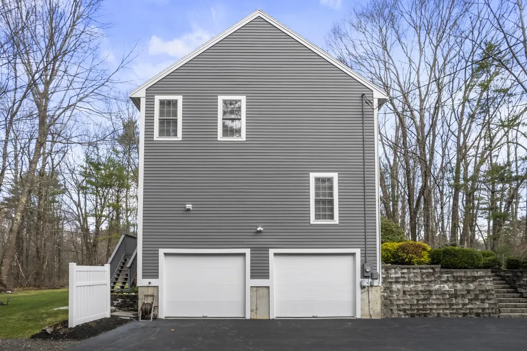 1126 Coles Hill Road Wells ME 04090