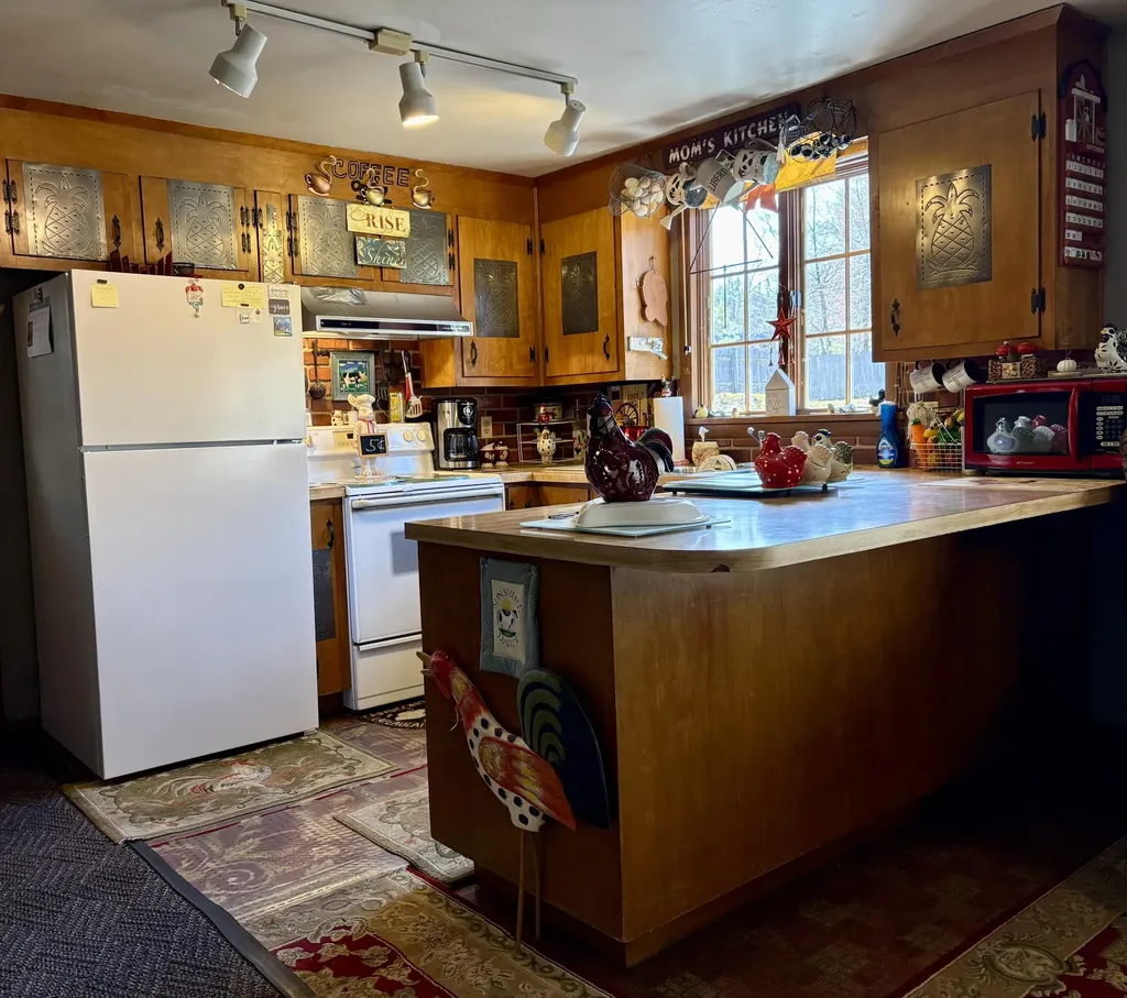 811 Route 120 Rumford ME 04276