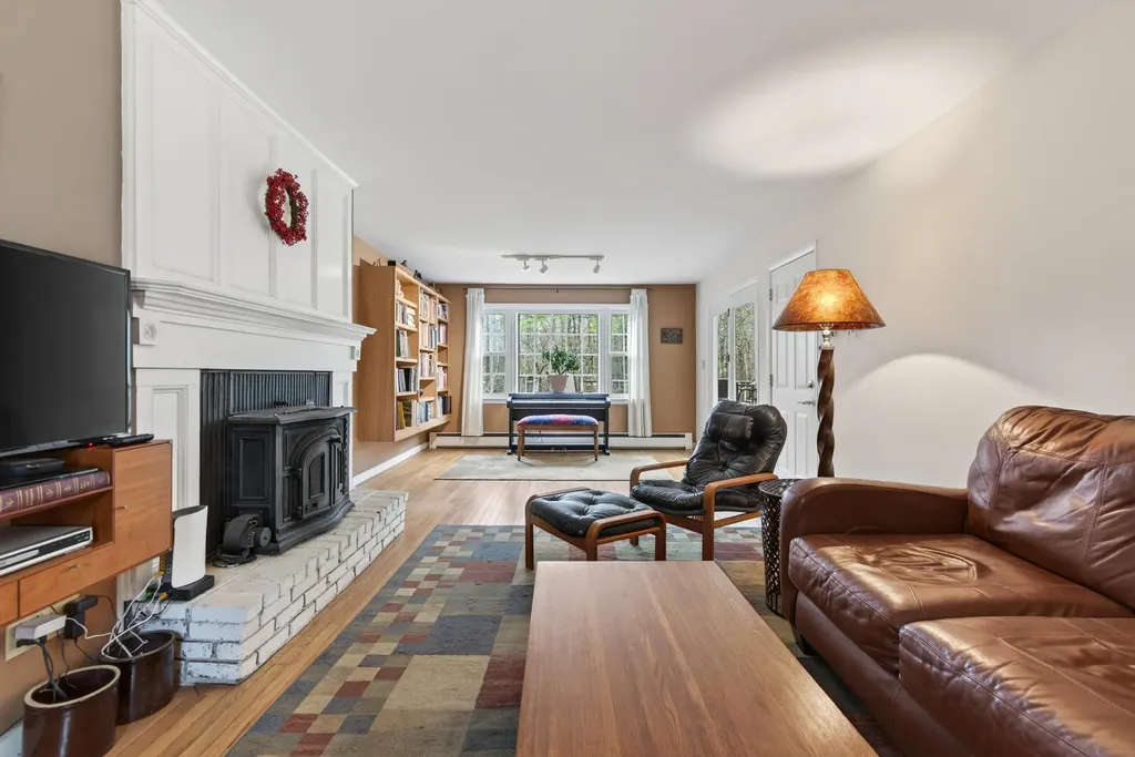 556 Mere Point Road Brunswick ME 04011