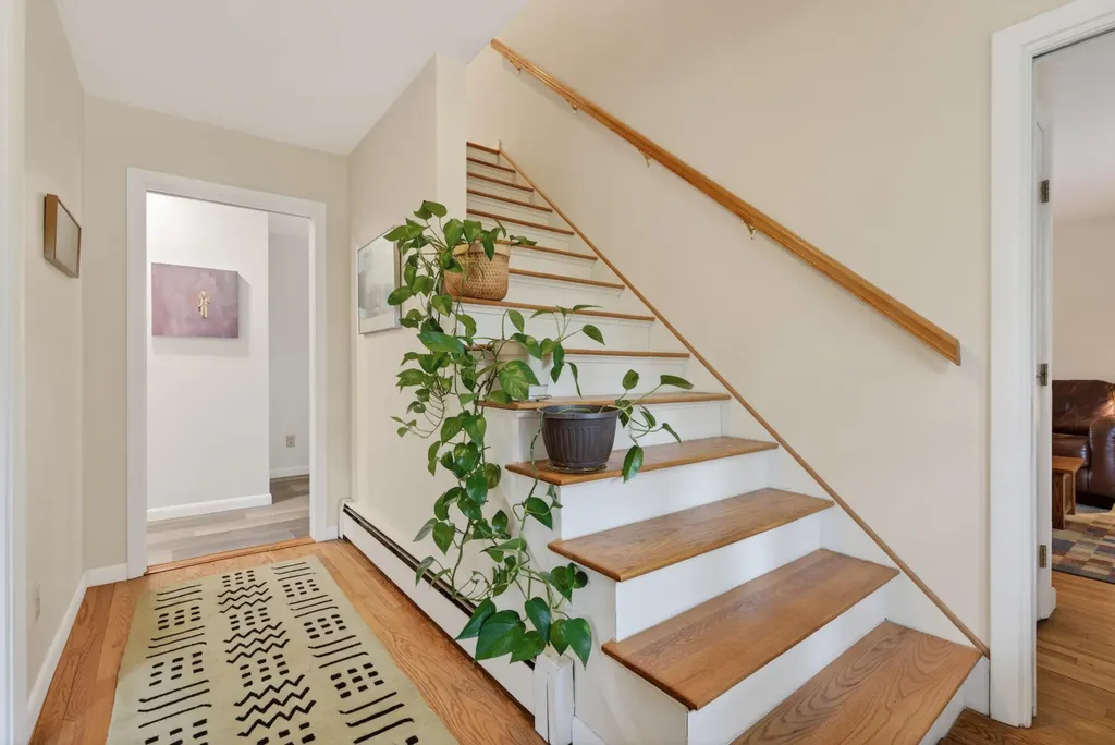 556 Mere Point Road Brunswick ME 04011