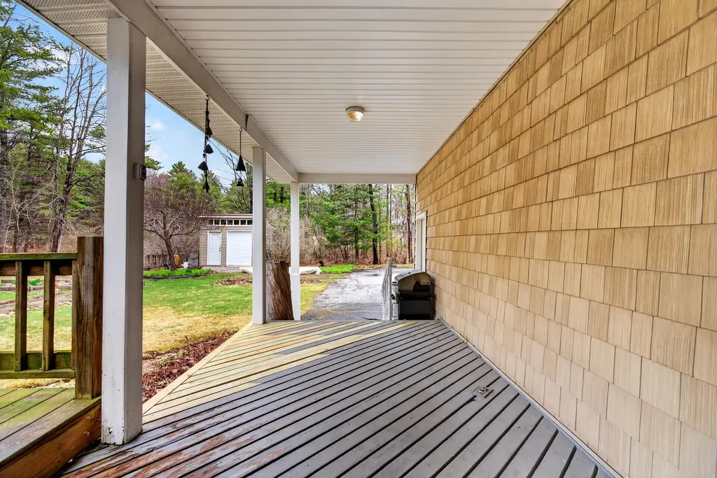 556 Mere Point Road Brunswick ME 04011