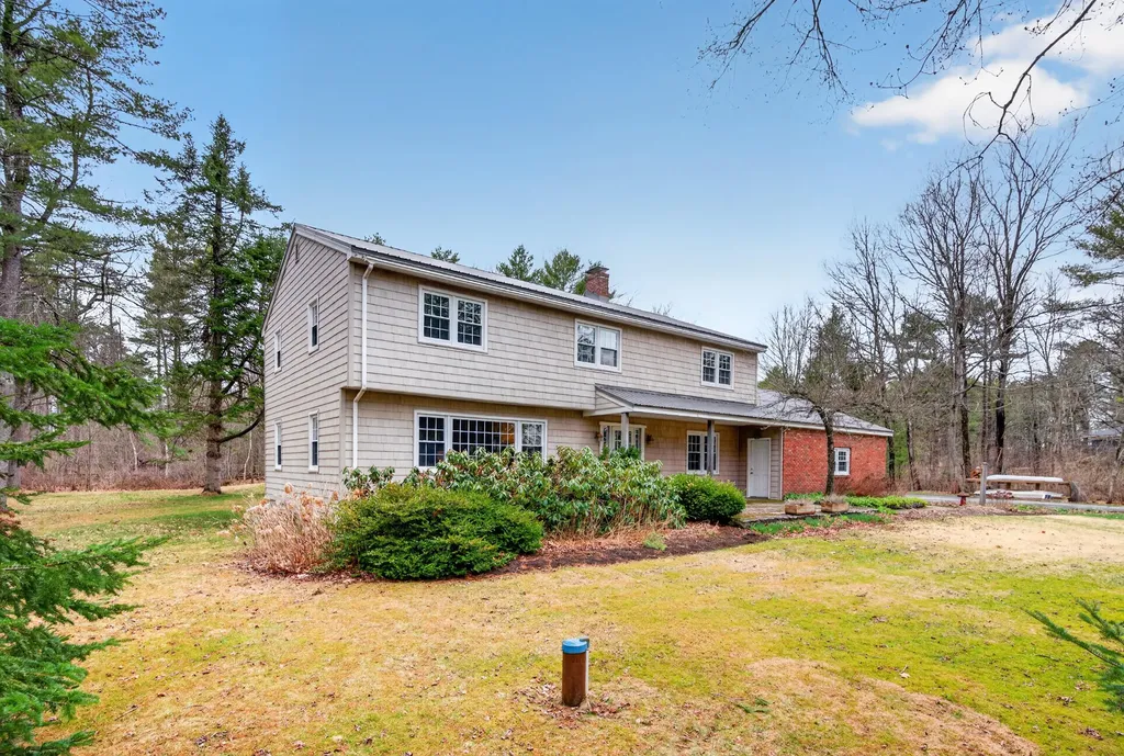 556 Mere Point Road Brunswick ME 04011