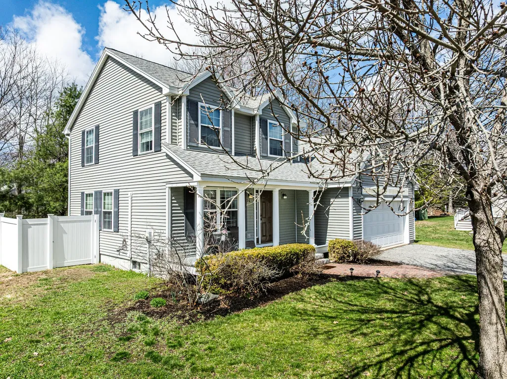 56 Ruby Lane Portland ME 04103