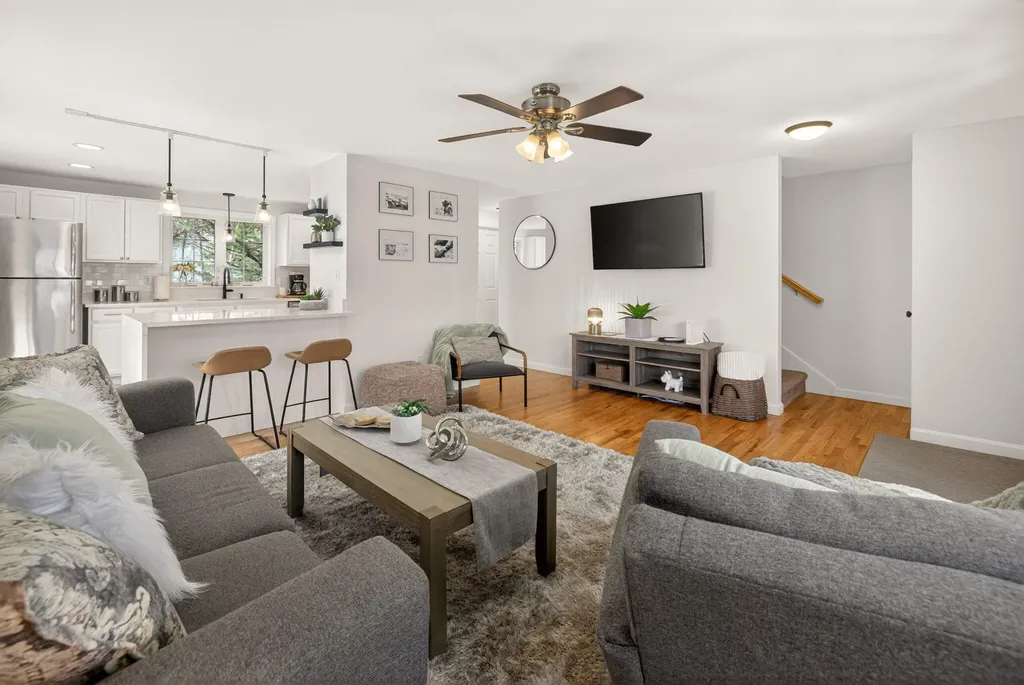 56 Ruby Lane Portland ME 04103