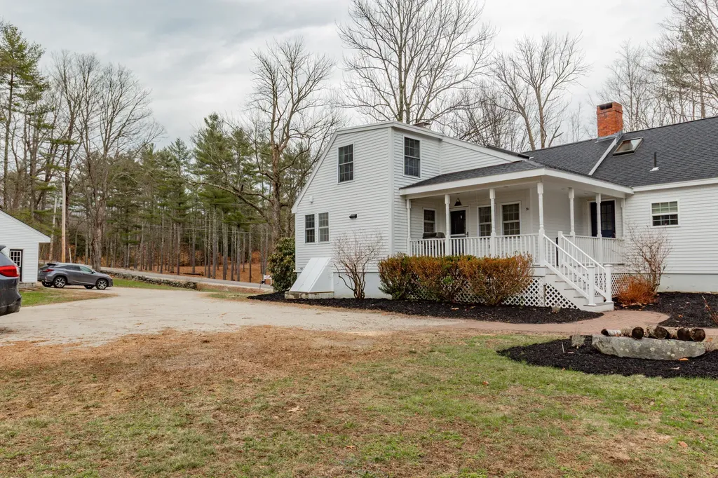 91 Merrill Gray ME 04039