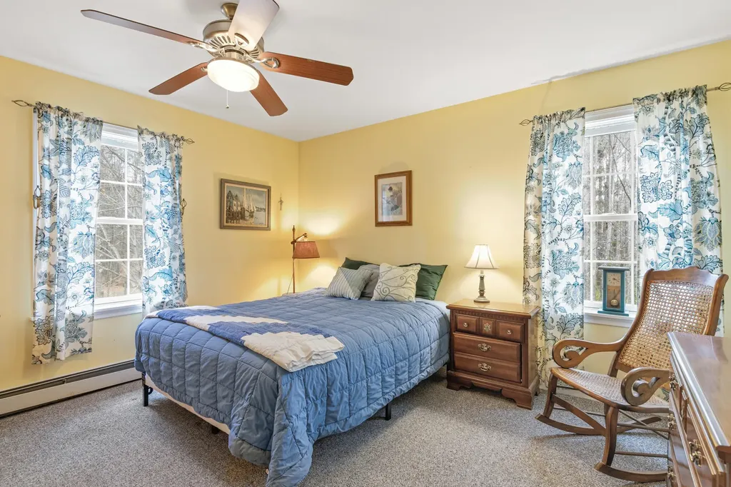 11 Hovey Lane Brunswick ME 04011