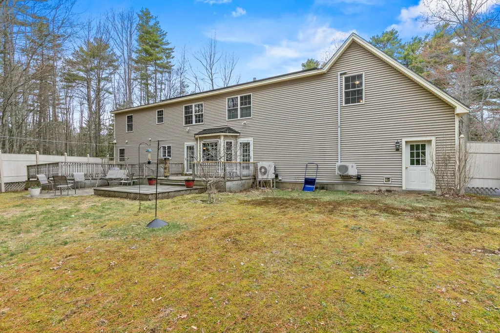 11 Hovey Lane Brunswick ME 04011