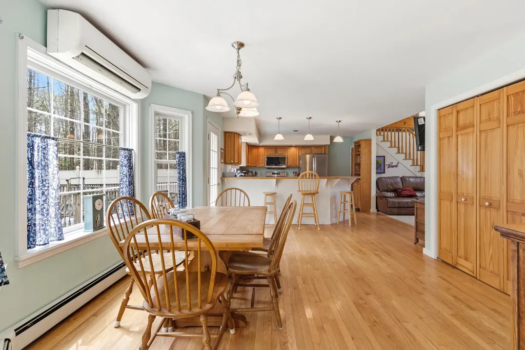 11 Hovey Lane Brunswick ME 04011
