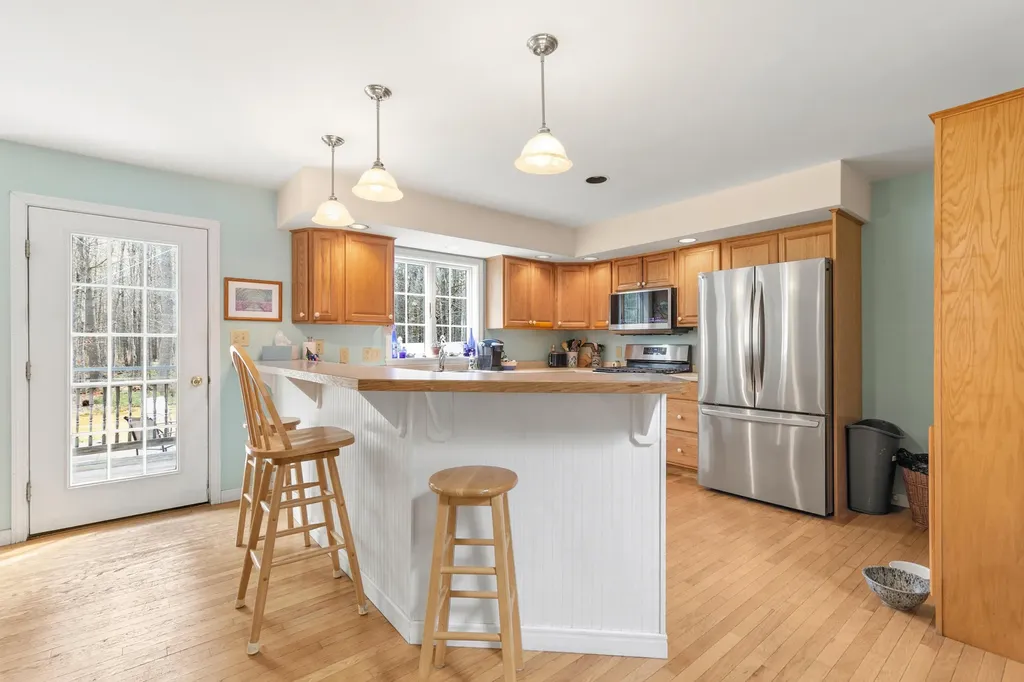 11 Hovey Lane Brunswick ME 04011