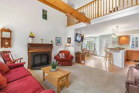 11 Hovey Lane Brunswick ME 04011