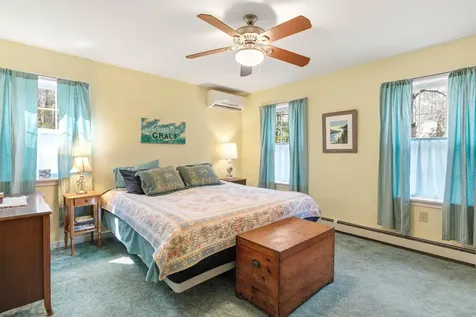 11 Hovey Lane Brunswick ME 04011