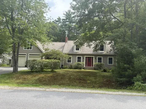 11 Hovey Lane Brunswick ME 04011