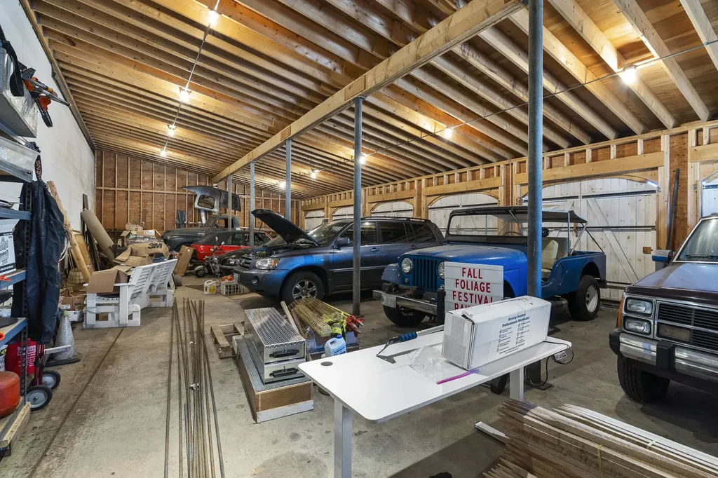 1037 Wiscasset Road Boothbay ME 04537