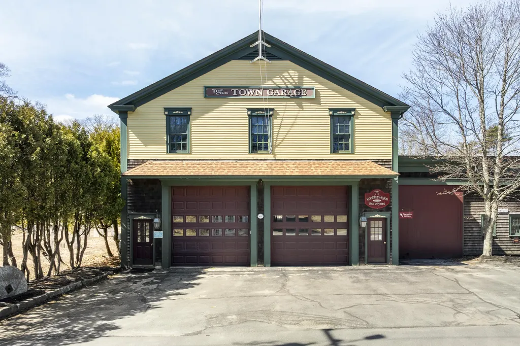 1037 Wiscasset Road Boothbay ME 04537