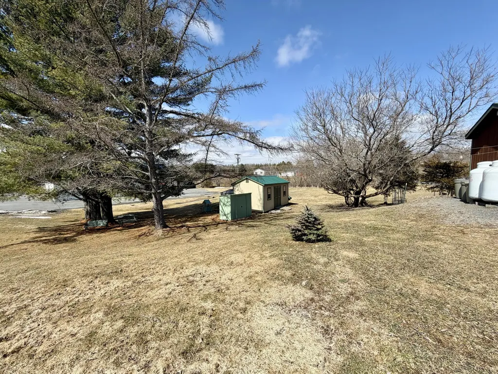 120 Pondview Street Limestone ME 04750