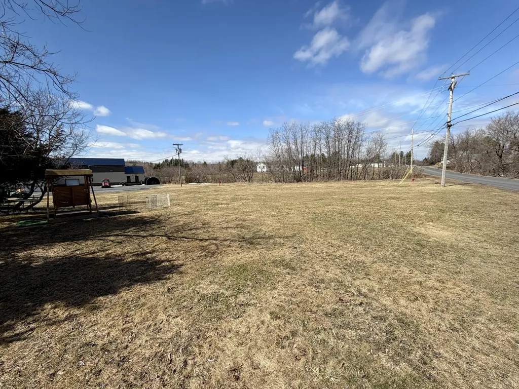 120 Pondview Street Limestone ME 04750