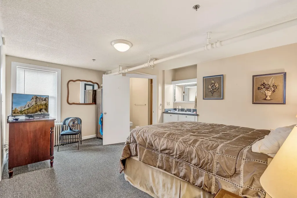 164 Madison Avenue Skowhegan ME 04976