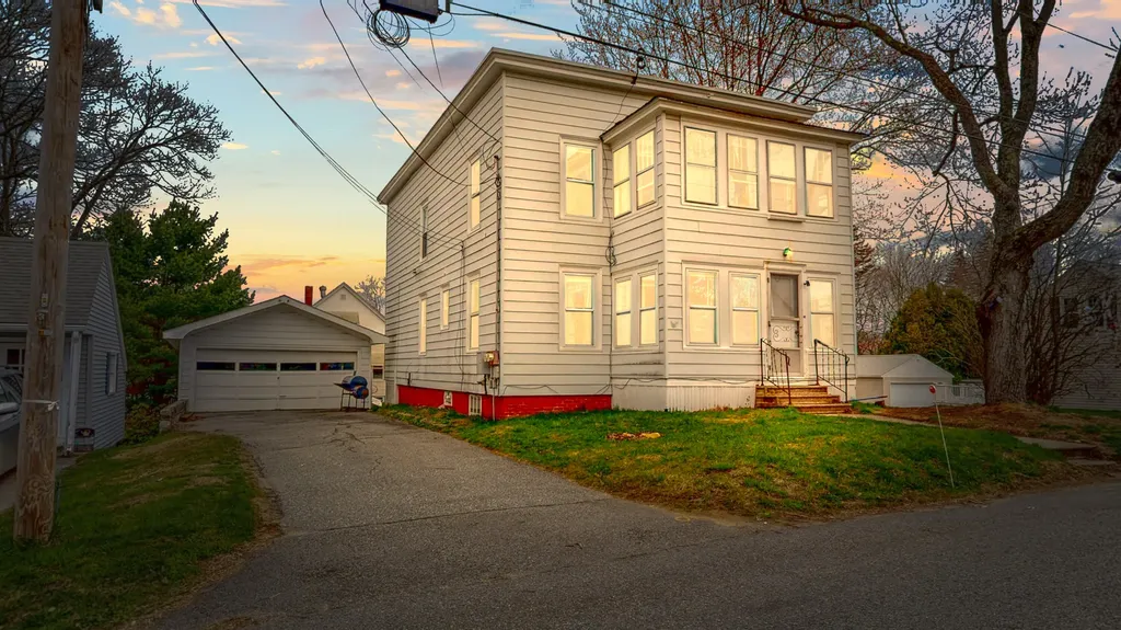 23 Eaton Street Lewiston ME 04240