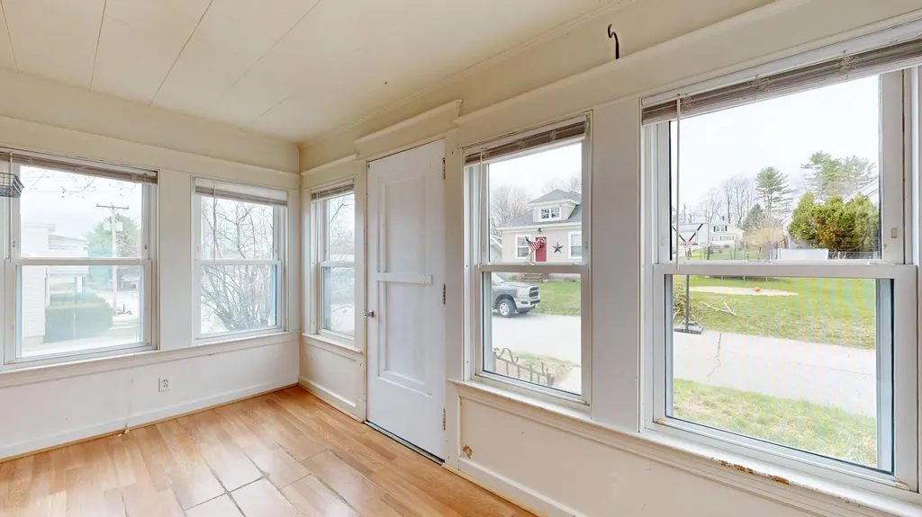 23 Eaton Street Lewiston ME 04240