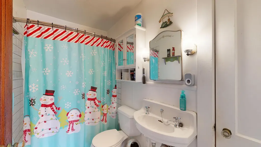 23 Eaton Street Lewiston ME 04240