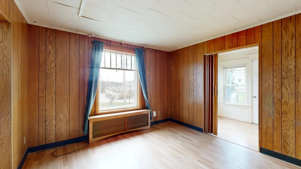23 Eaton Street Lewiston ME 04240