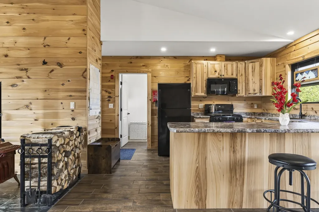 32 Sandy Ridge Lane Searsport ME 04974
