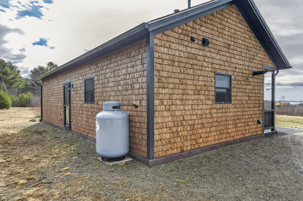 32 Sandy Ridge Lane Searsport ME 04974