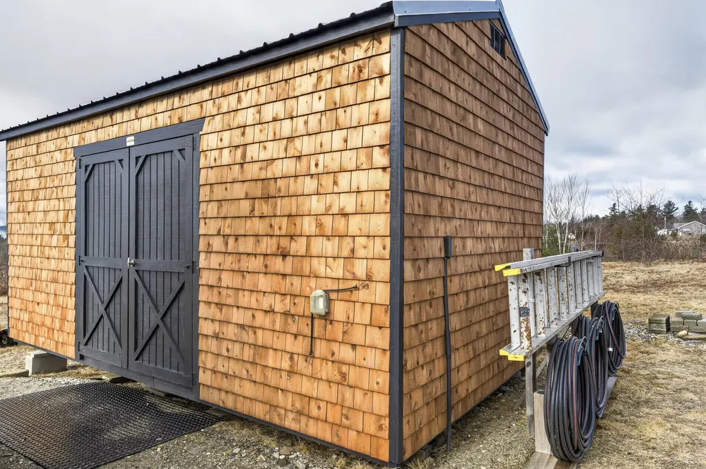 32 Sandy Ridge Lane Searsport ME 04974