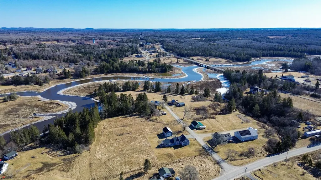 10 Frye Street Harrington ME 04643