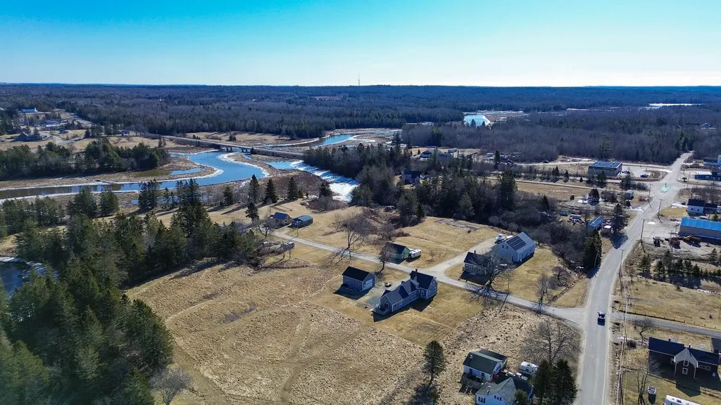 10 Frye Street Harrington ME 04643