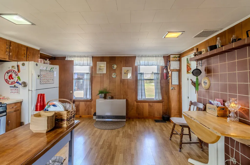 10 Frye Street Harrington ME 04643
