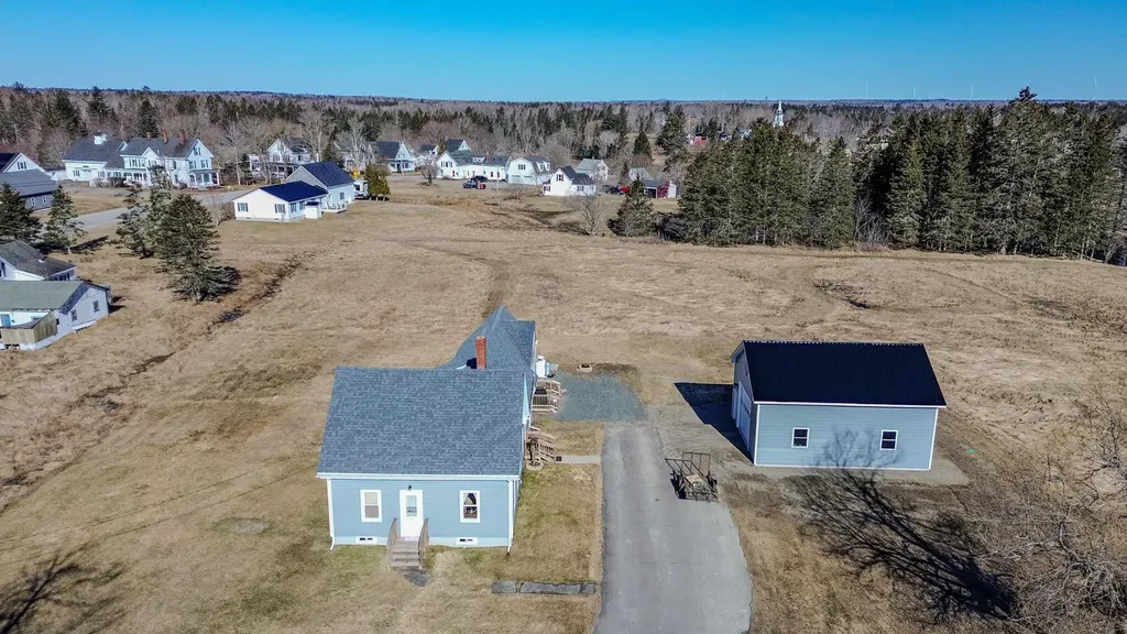 10 Frye Street Harrington ME 04643