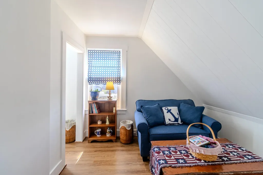 10 Frye Street Harrington ME 04643
