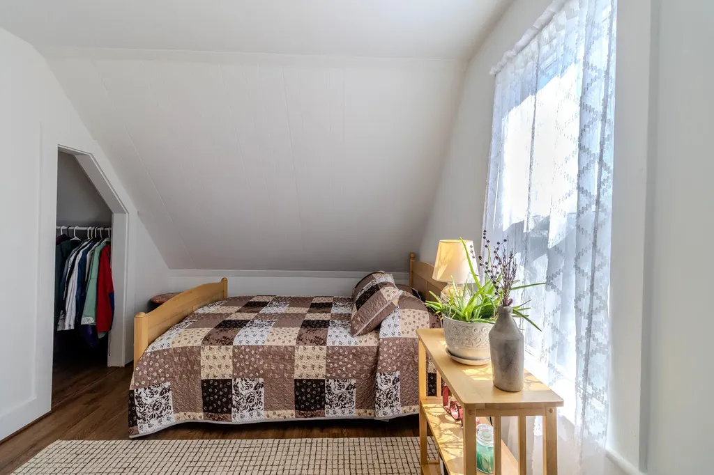 10 Frye Street Harrington ME 04643