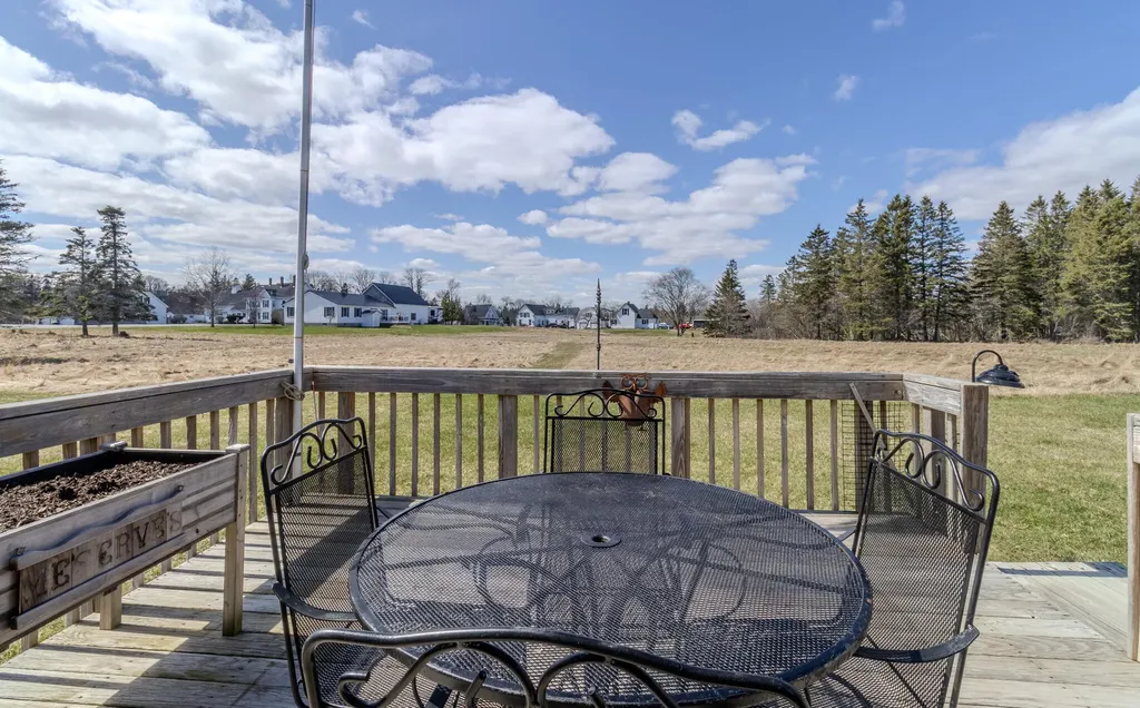 10 Frye Street Harrington ME 04643