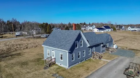 10 Frye Street Harrington ME 04643