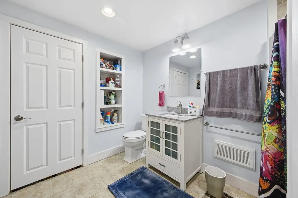 27 Fowler Road Cape Elizabeth ME 04107