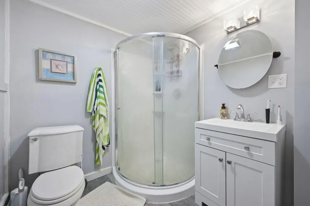 27 Fowler Road Cape Elizabeth ME 04107